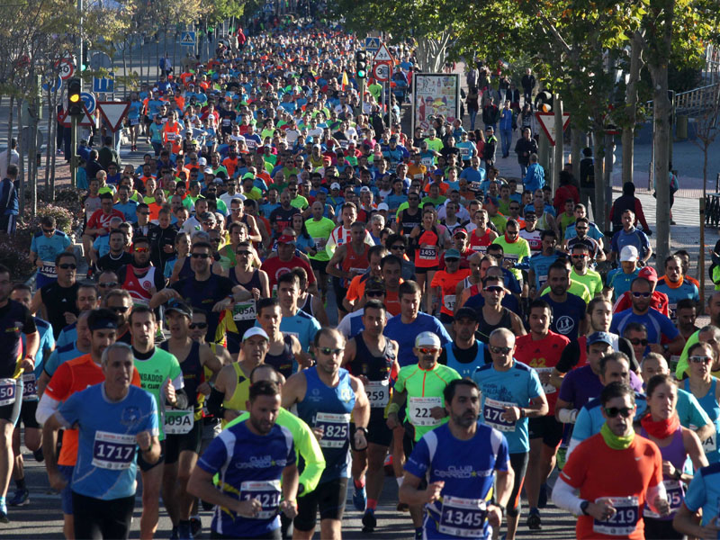 Corredores en el Maratón de Alcalá