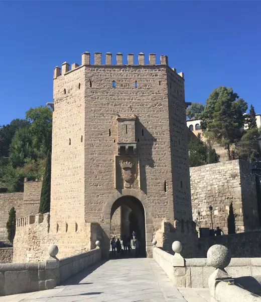 Restauración y puesta en valor del torreón del puente de Alcántara en Toledo