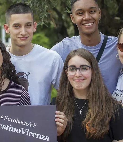 Refuerza tu futuro profesional con las Becas Erasmus+ este verano