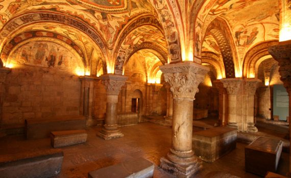 Interior de la cripta de la Colegiata de San isidoro de León
