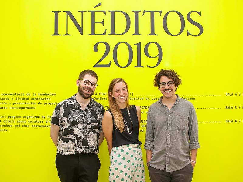 Imagen ganadores Inéditos 2019. De izq. a dcha. Sergi Álvarez, Inés Muñozcano y Lorenzo García-Andrade